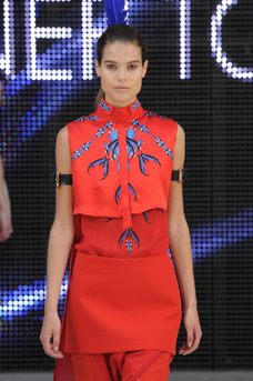 onoff-presents-zeynep-tosun