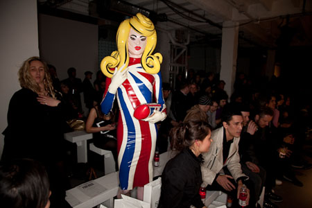 kas-graham-lfw-pam-hogg-february-22-2010-16