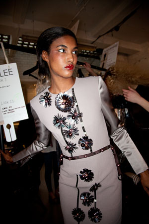 kas-graham-lfw-roksanda-ilincic-february-22-2010-05